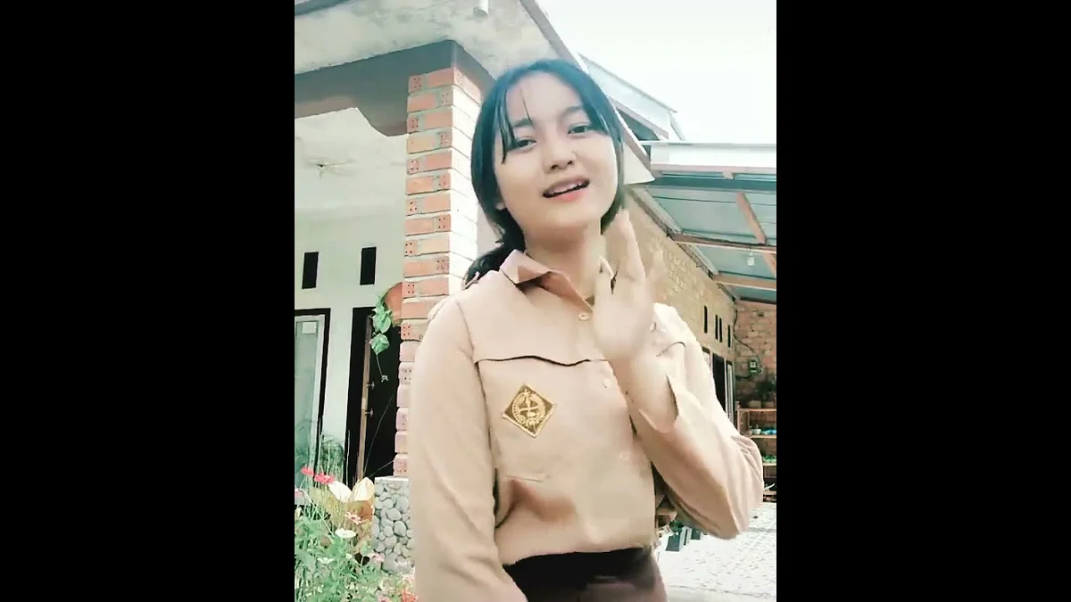 Yang Viral 2026 Botol Golda Viral dari Epstein File Kamar Film Top 10 Most Viral Live Fyp Tiktok Videos for 2025 Viral Terbaru Cantik